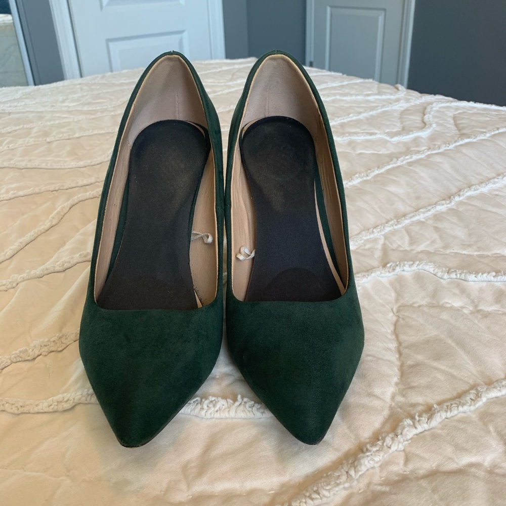 Mixx Green Velvet Heels